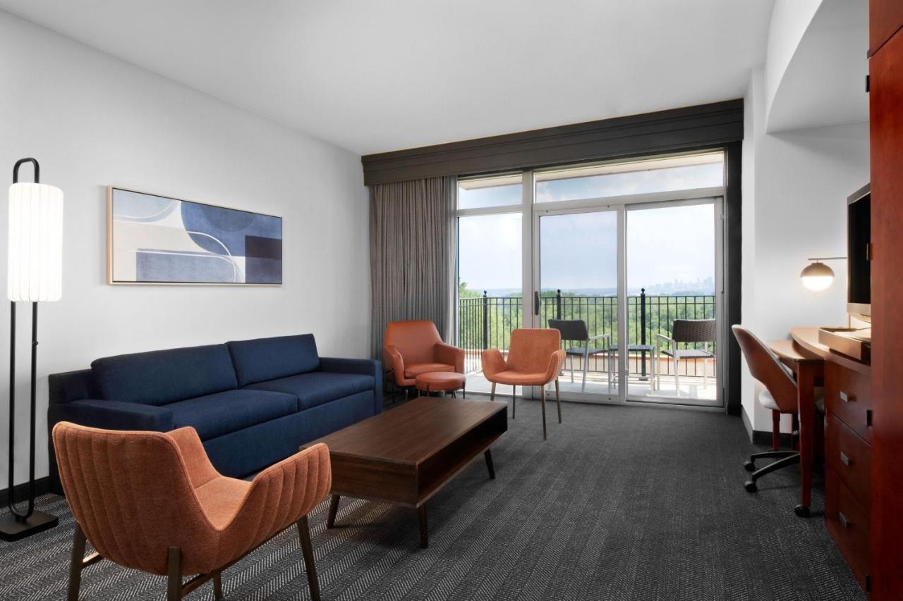 | Courtyard Kansas City at Briarcliff