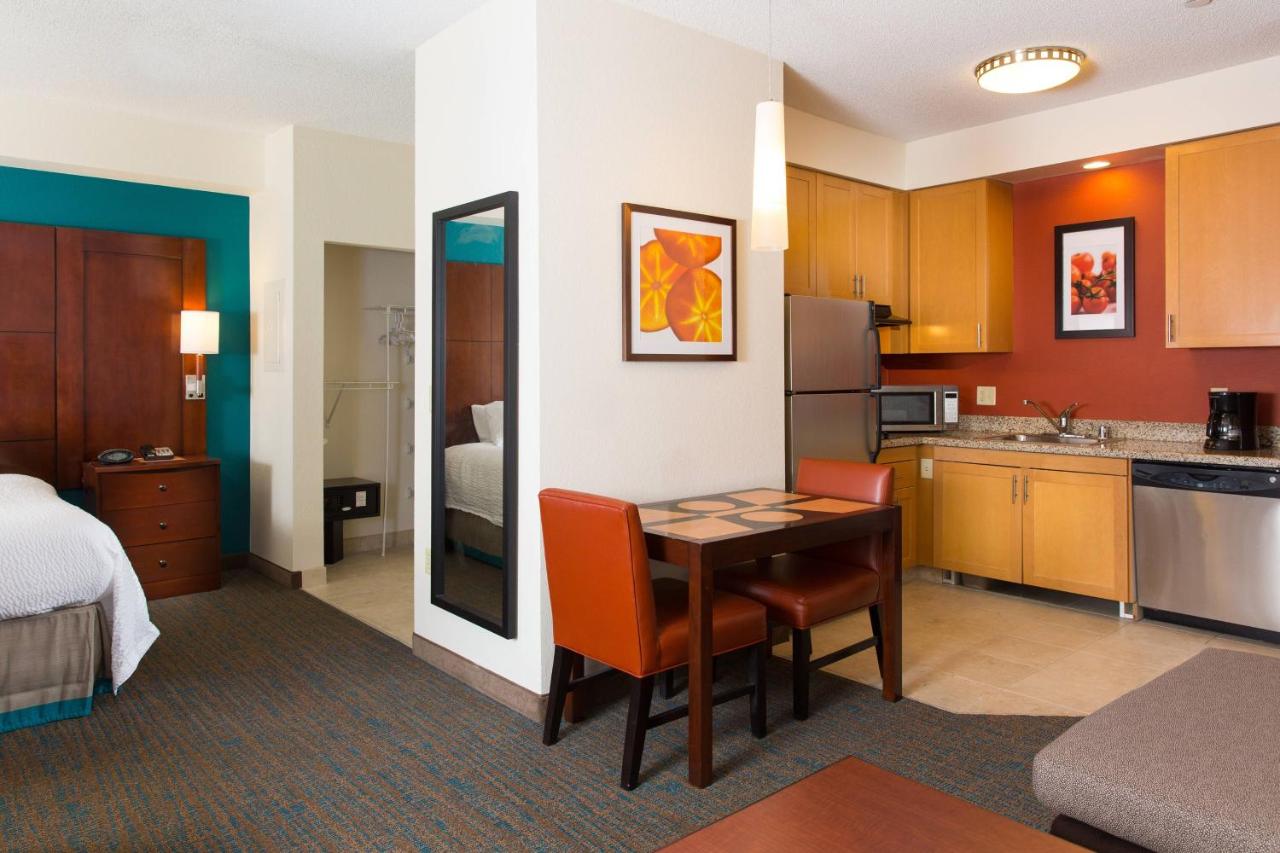 Studio Suite with 1 King Bed at Residence Inn by Marriott Kansas City Airport