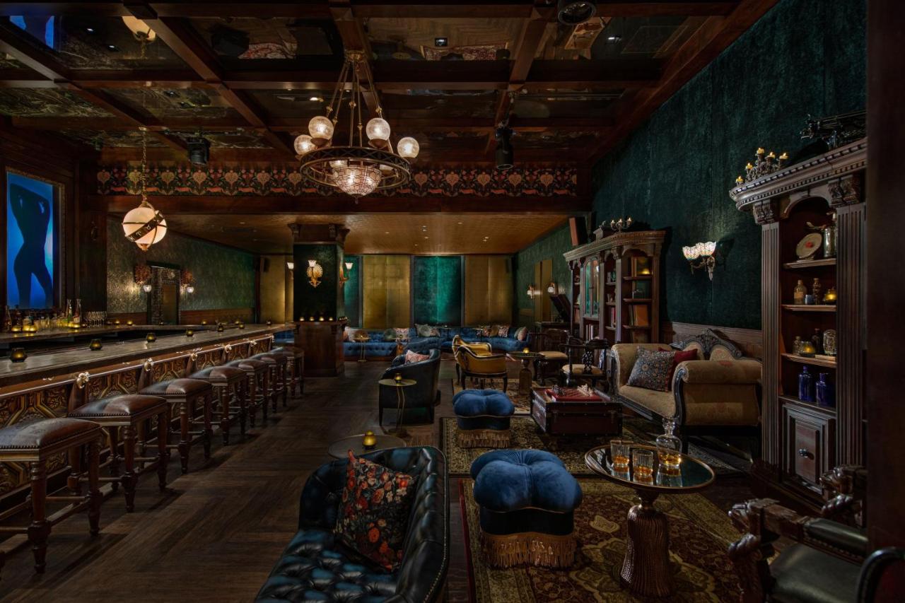 Moxy Downtown Los Angeles