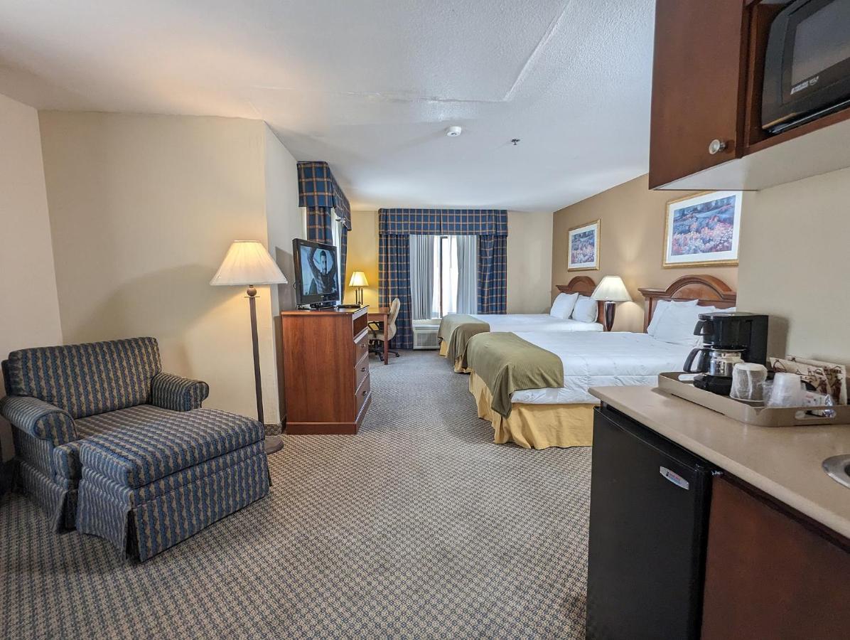 | Oasis Inn and Suites Joshua Tree -29 Palms