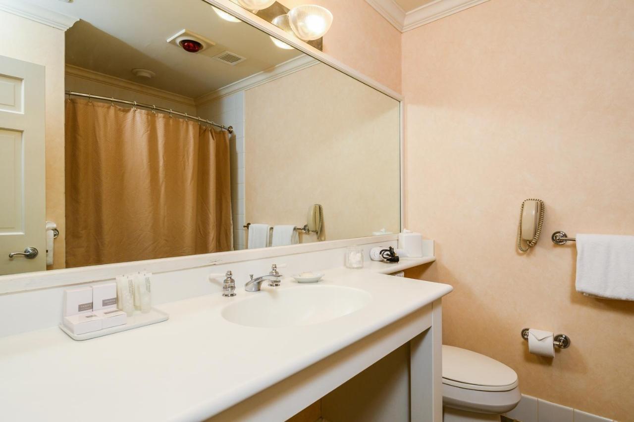 Luxury King Room - Max 2 People Including Children at Stoweflake Mountain Resort & Spa