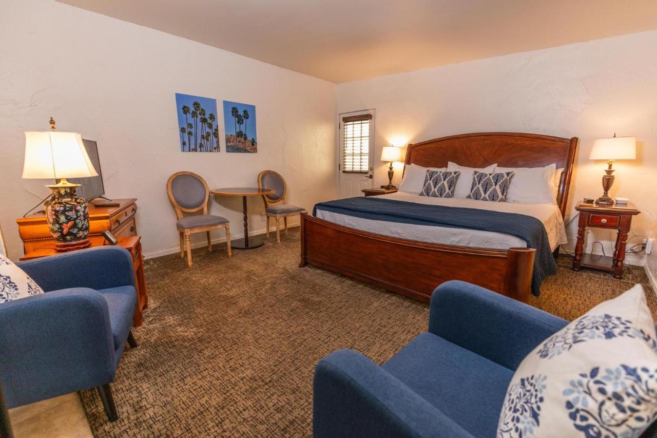  | Old Ranch Inn - Adults Only 21 & Up