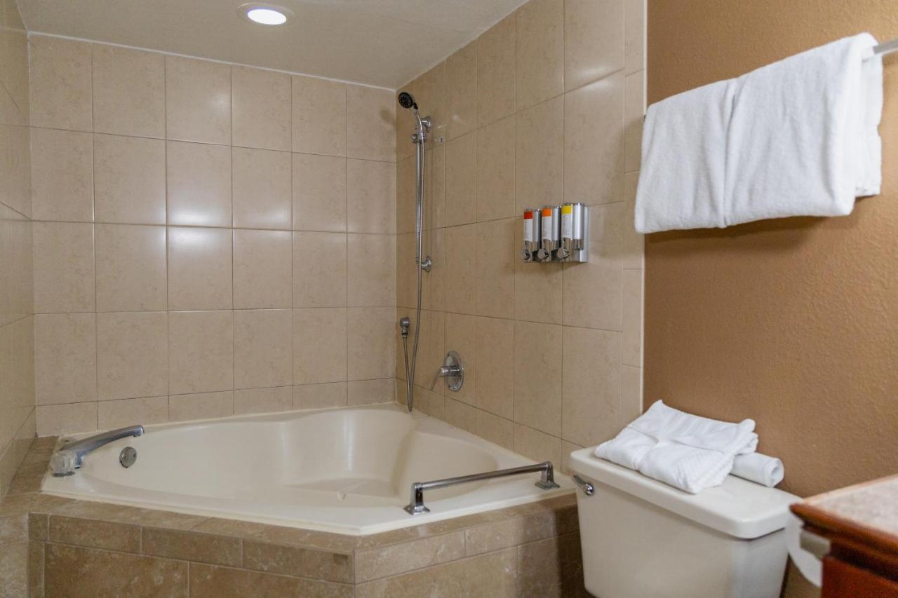 Two-Bedroom Suite - Non Smoking at Legacy Vacation Resorts - Kissimmee/Orlando