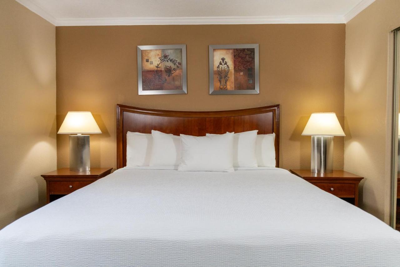 Two-Bedroom Suite - Non Smoking at Legacy Vacation Resorts - Kissimmee/Orlando