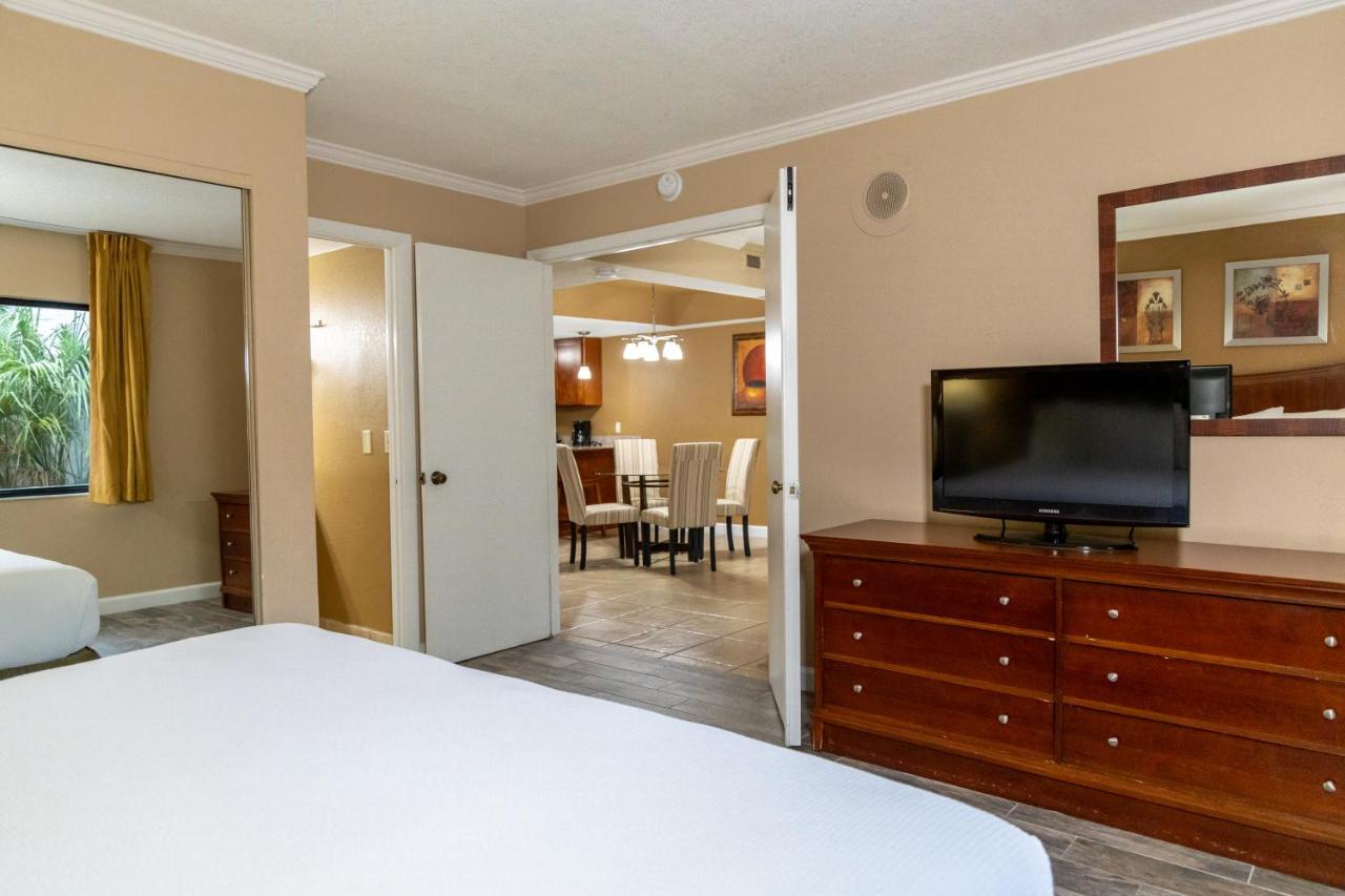 Two-Bedroom Suite - Non Smoking at Legacy Vacation Resorts - Kissimmee/Orlando