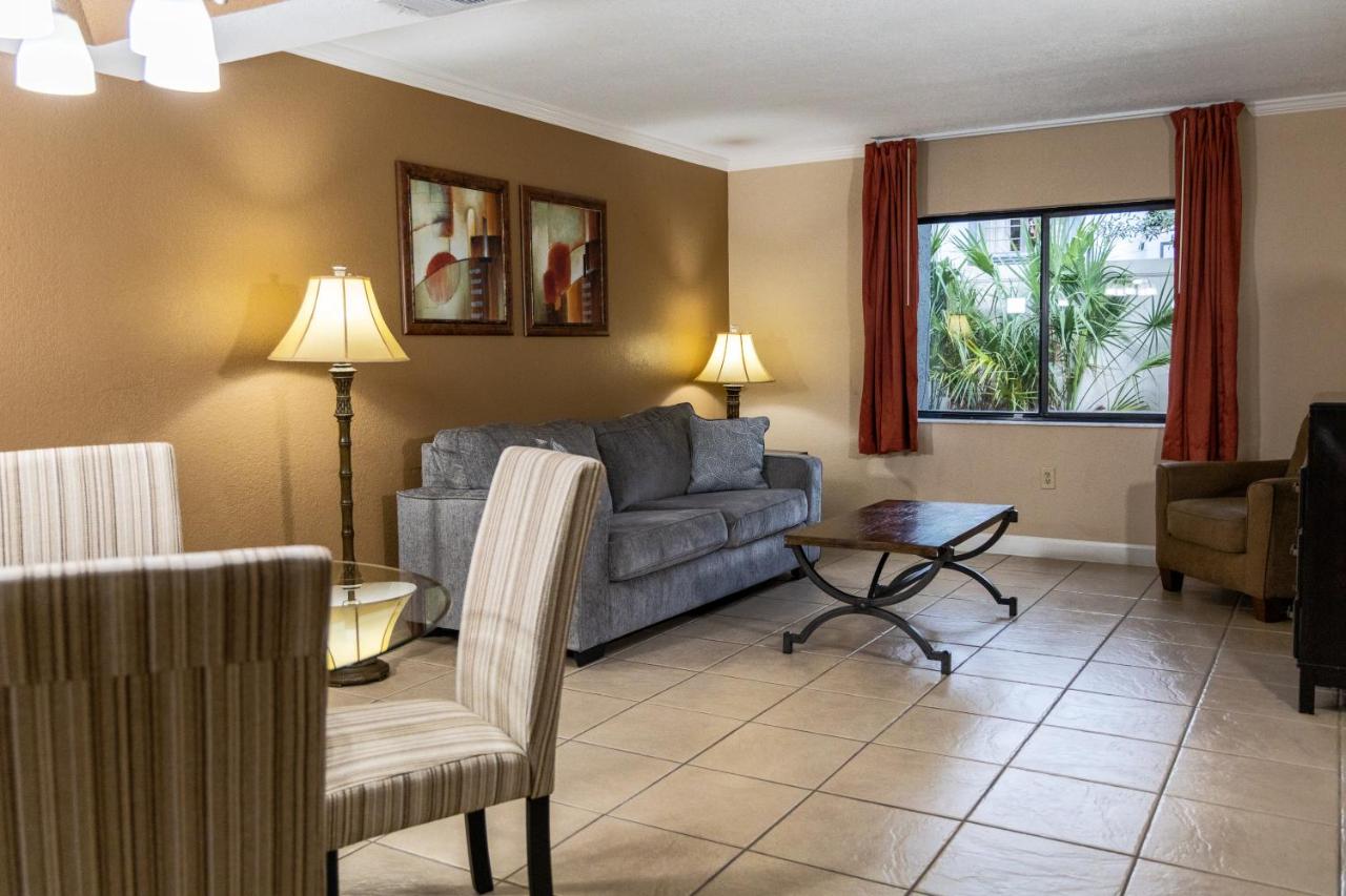 Two-Bedroom Suite - Non Smoking at Legacy Vacation Resorts - Kissimmee/Orlando