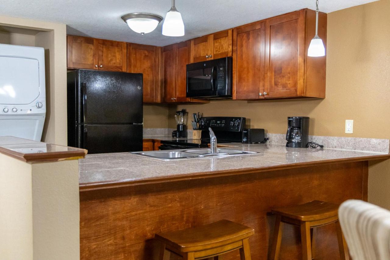 Two-Bedroom Suite - Non Smoking at Legacy Vacation Resorts - Kissimmee/Orlando