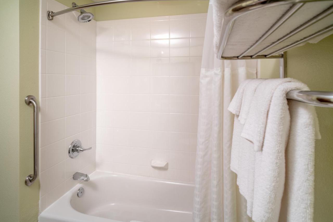 Standard Double or Twin Room at Holiday Inn Express & Suites Lebanon by IHG