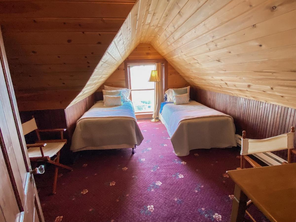  | MaMere's Guest House
