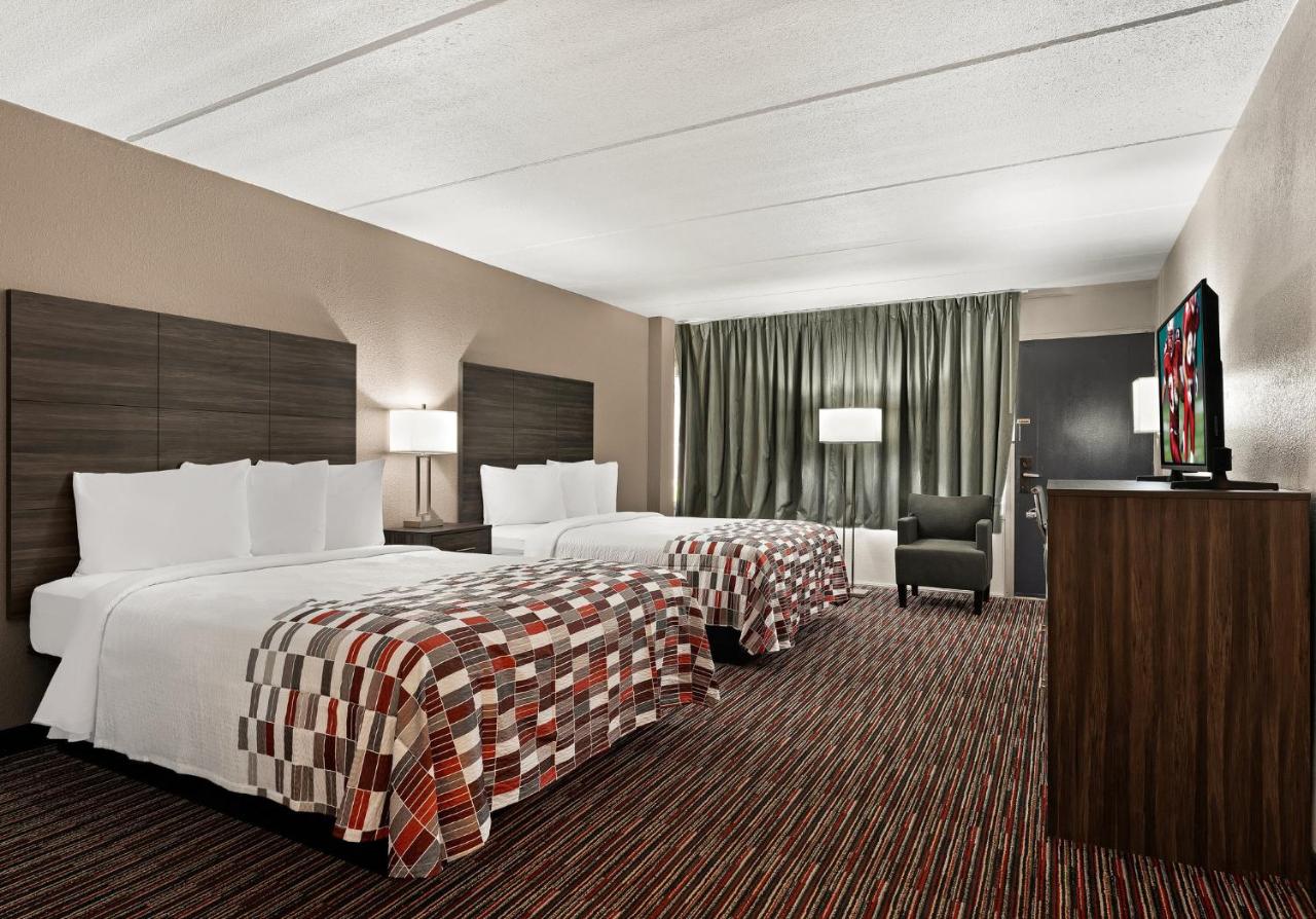 Deluxe Room with Two Queen Beds Non-Smoking at Red Roof Inn Reading