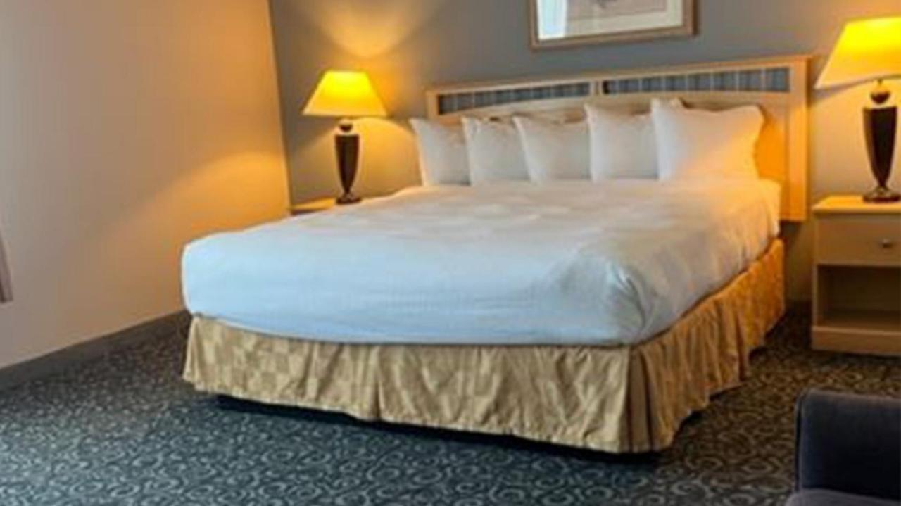 Family Suite at Lighthouse Suites Inn