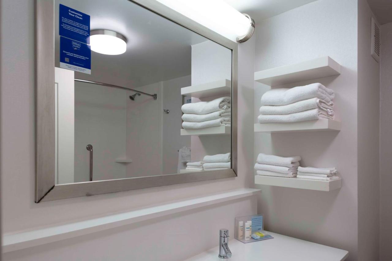 Double Queen Room at Hampton Inn Conyers