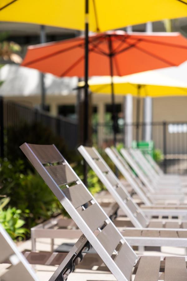 | Lemon Tree Inn