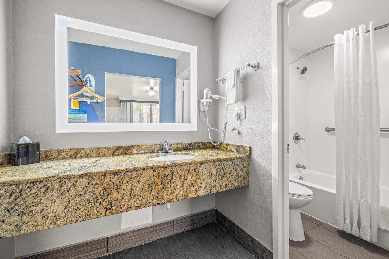 Standard King Room at Quality Inn and Conference Center Tampa-Brandon
