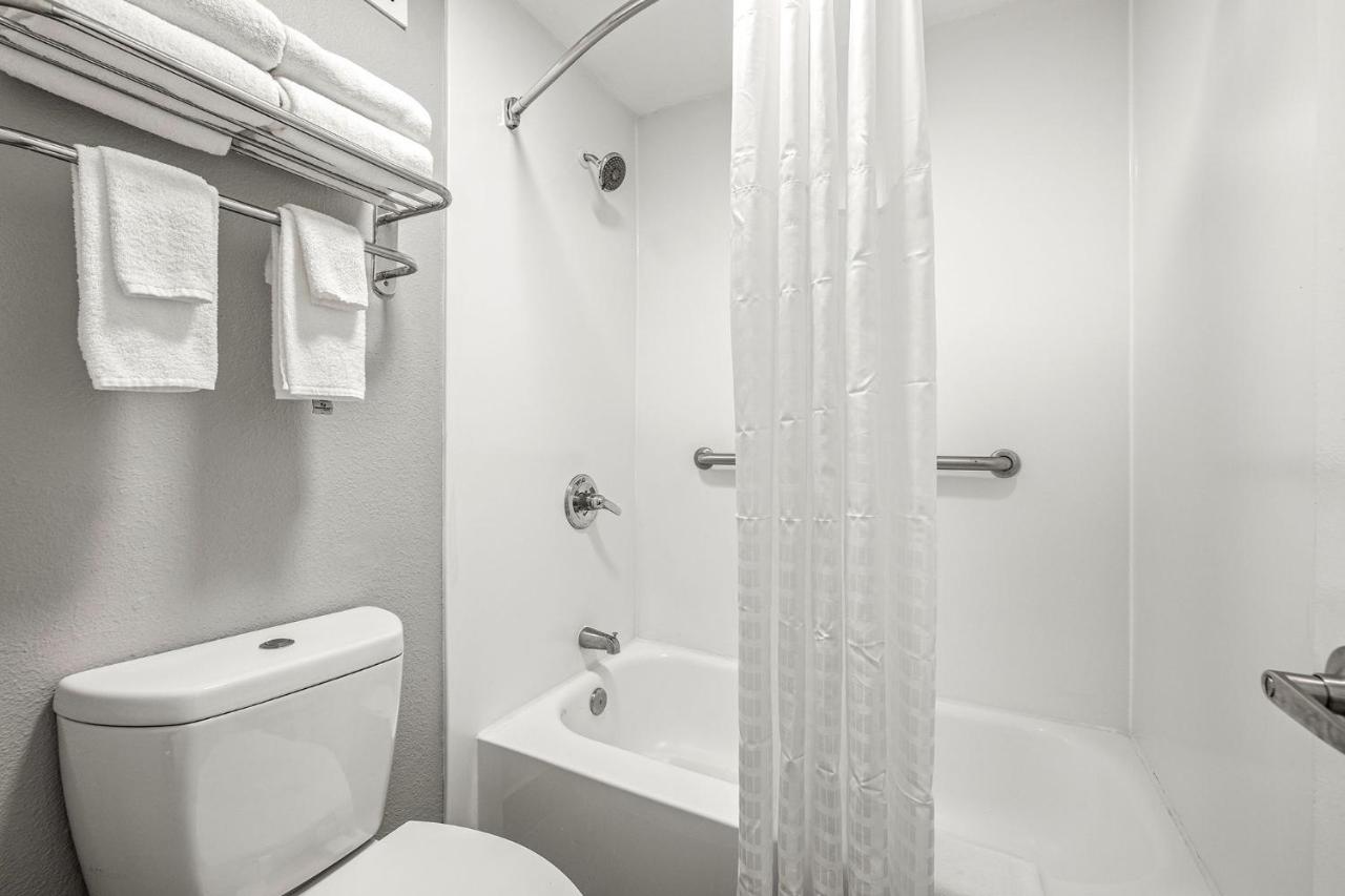 Standard King Room at Quality Inn and Conference Center Tampa-Brandon