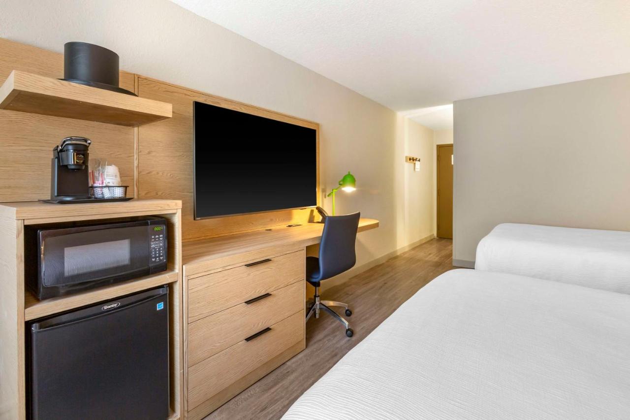 Queen Room with Two Queen Beds at Best Western Plus Butte Plaza Inn