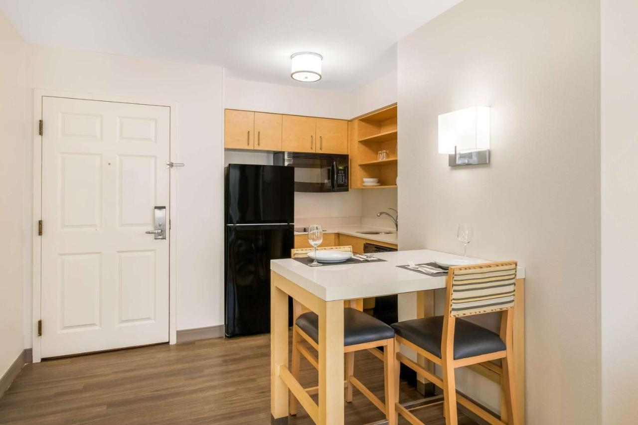 King Studio at Sonesta ES Suites Charlotte Arrowood