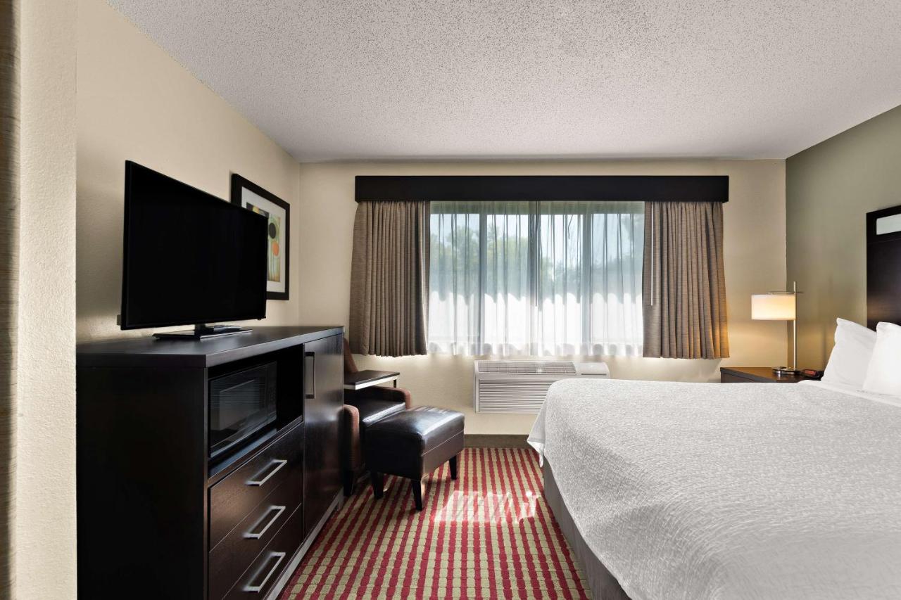 King Suite with Sofa Bed - Non-Smoking at Best Western Germantown Inn