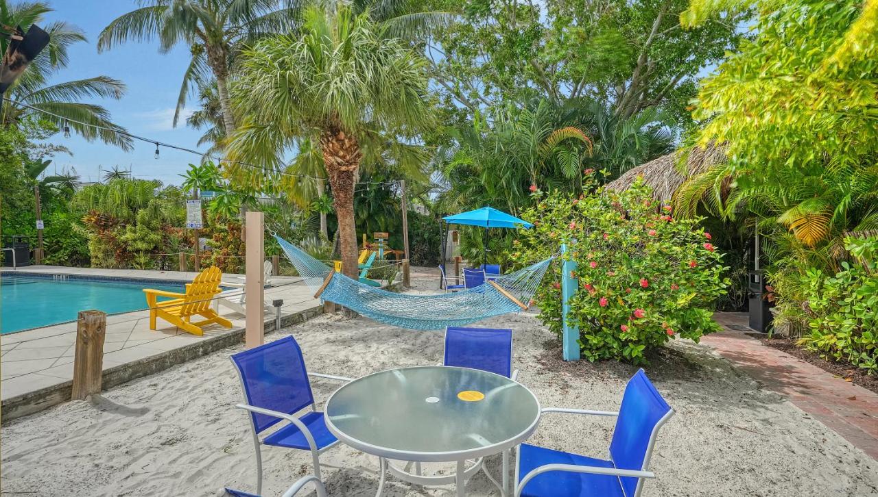  | Siesta Key Palms Resort