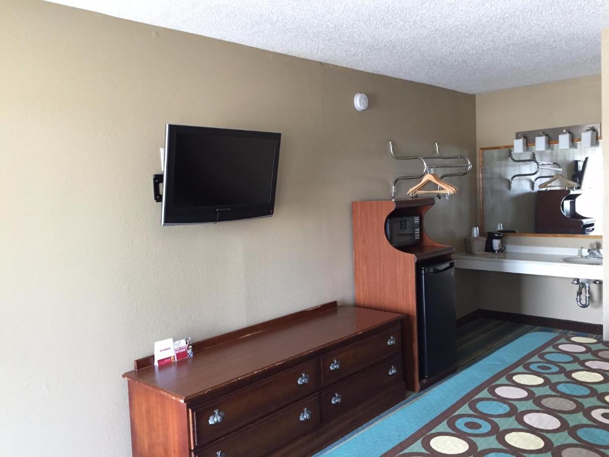 | Super 8 by Wyndham Greencastle