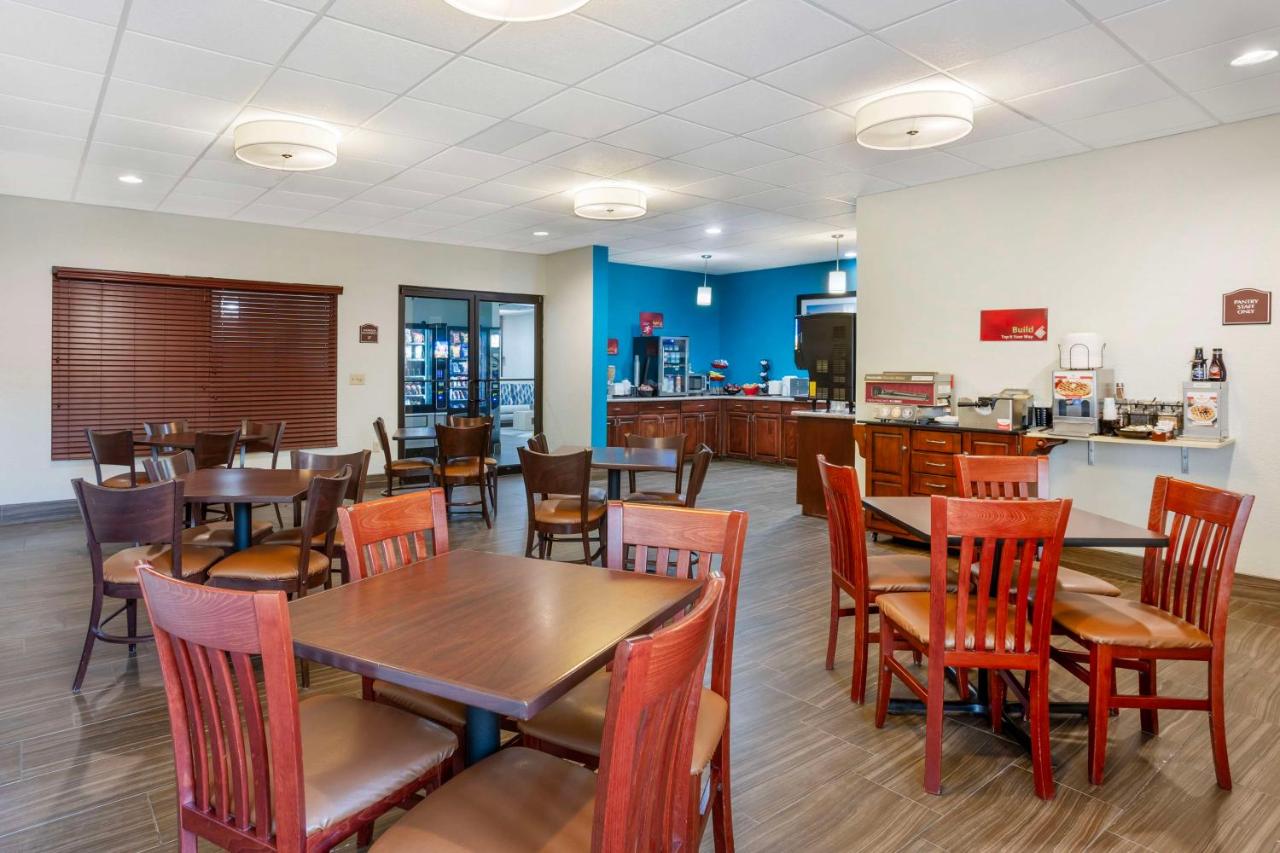 | Best Western Plus Springfield Airport Inn