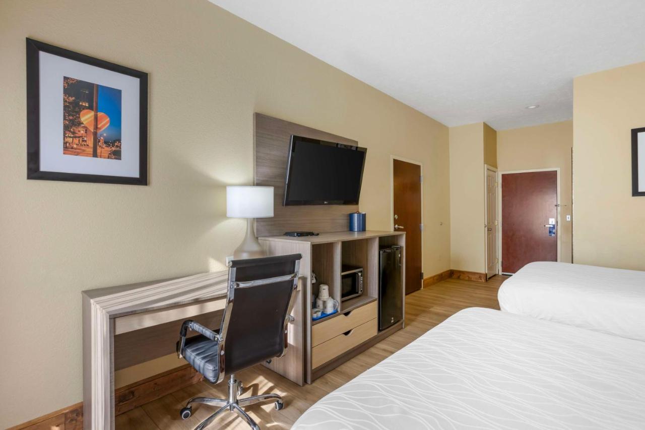 | Best Western Plus Springfield Airport Inn