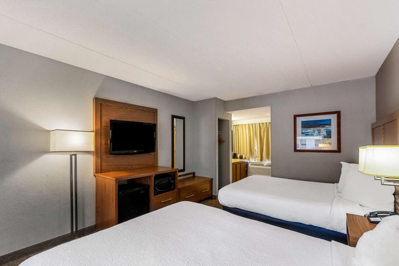 Queen Room with Two Queen Beds - View at Best Western Bridgeview Hotel
