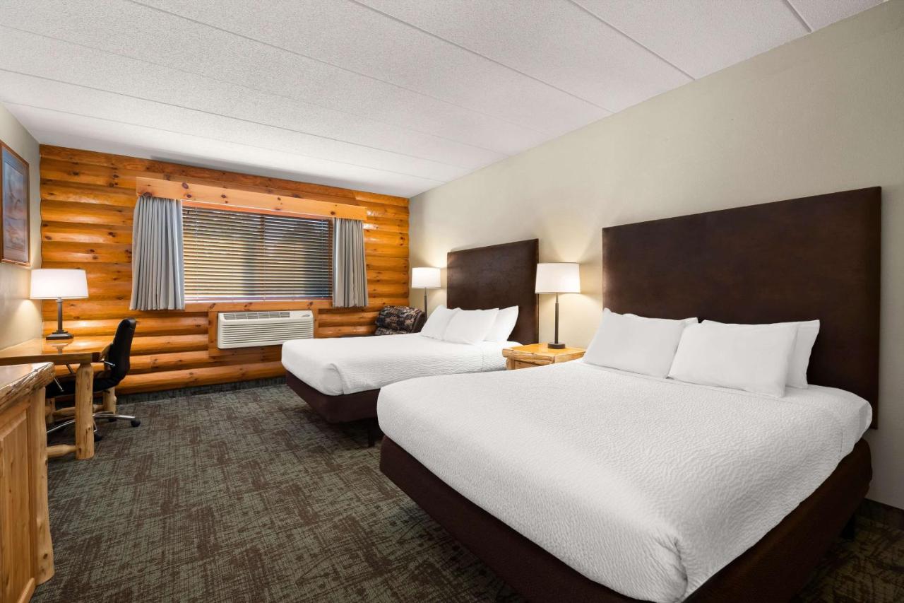 Queen Room with Two Queen Beds at Best Western Northwoods Lodge