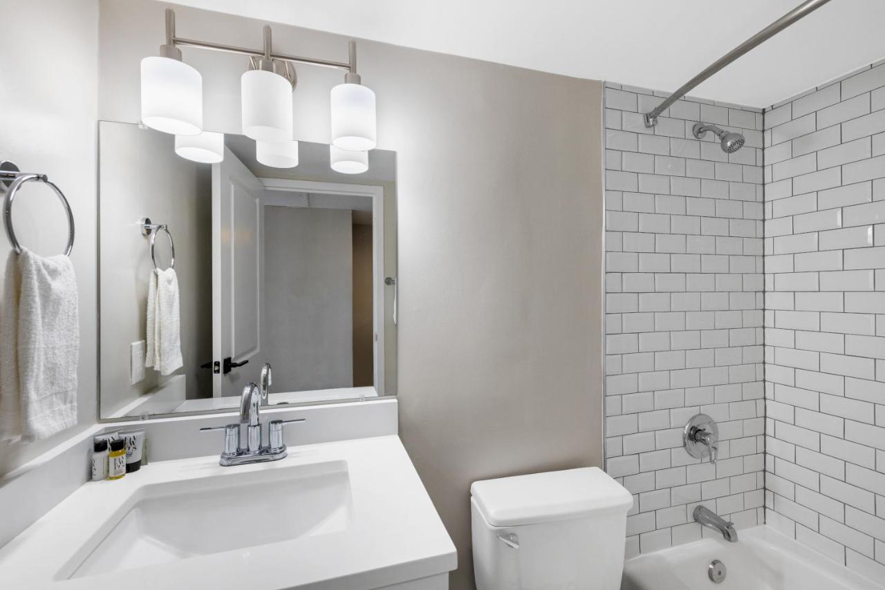 | Georgetown Residences by LuxUrban