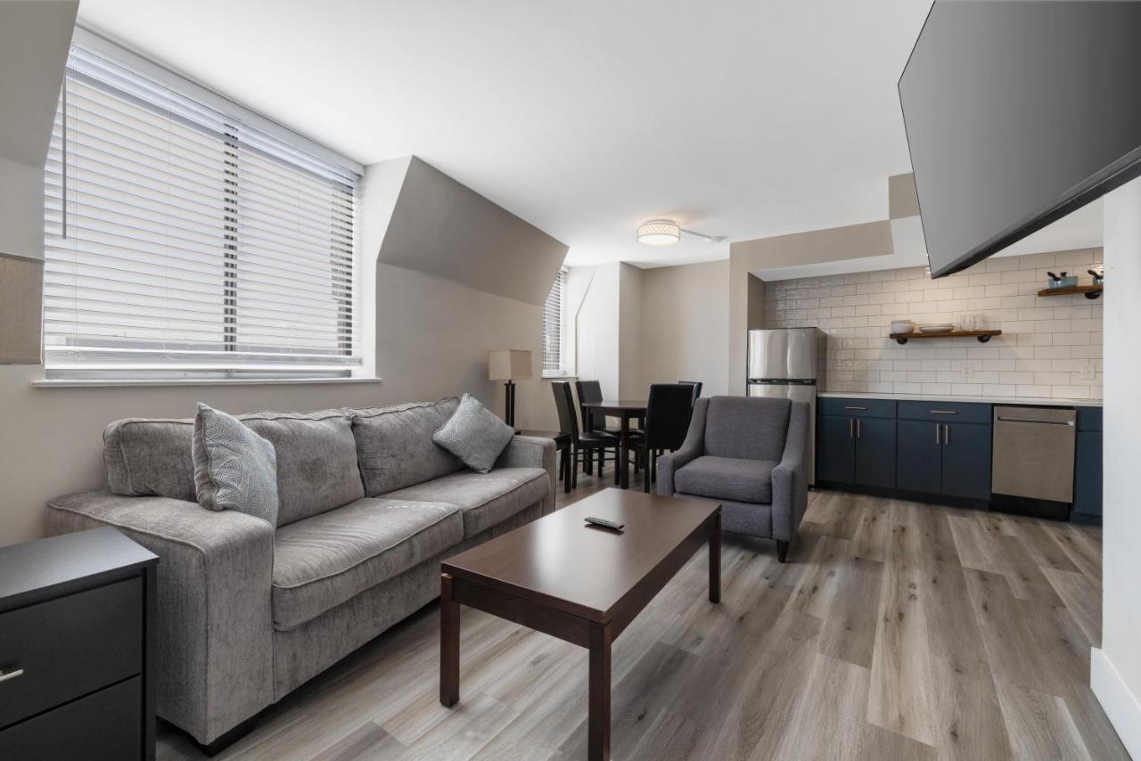 | Georgetown Residences by LuxUrban