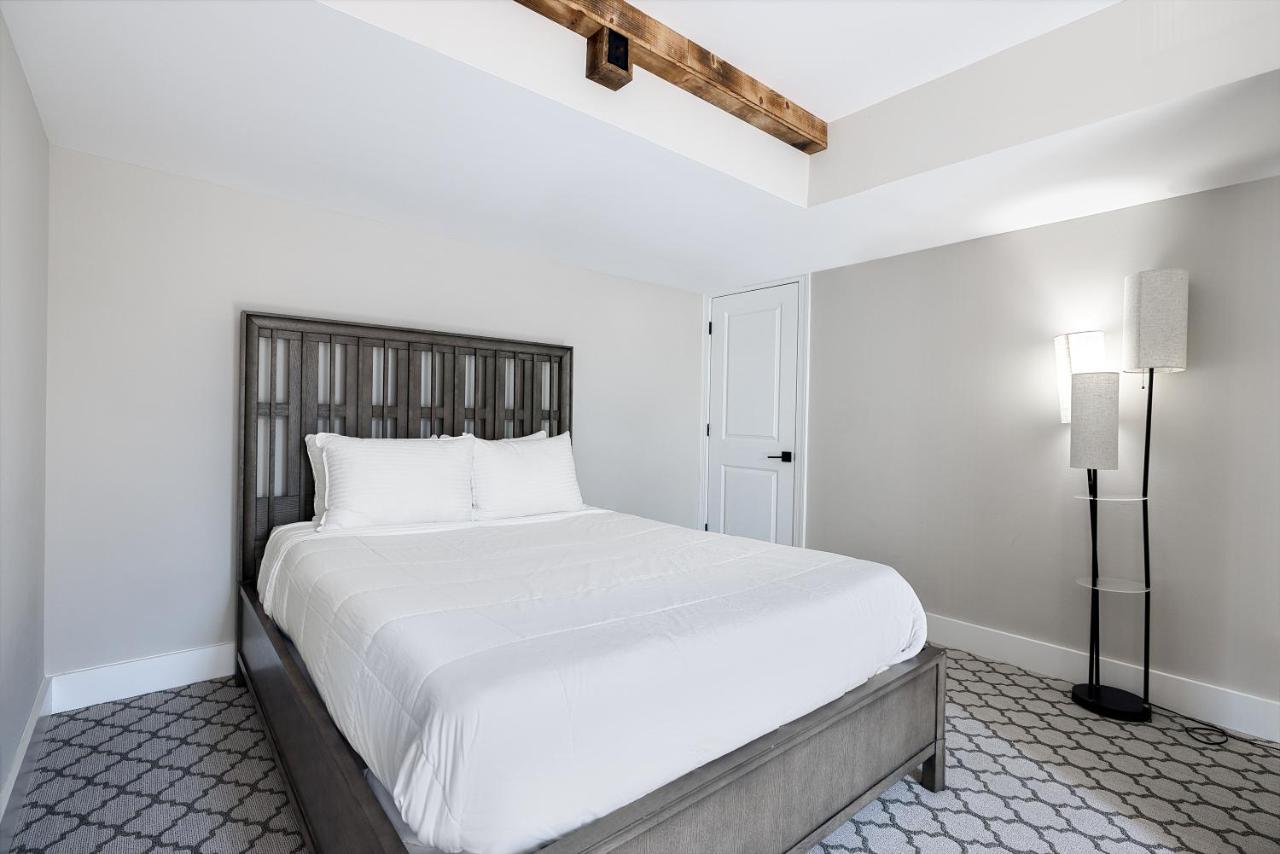 | Georgetown Residences by LuxUrban