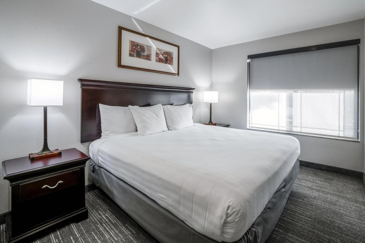 King One-Bedroom Suite at Country Inn & Suites by Radisson, Ontario at Ontario Mills, CA