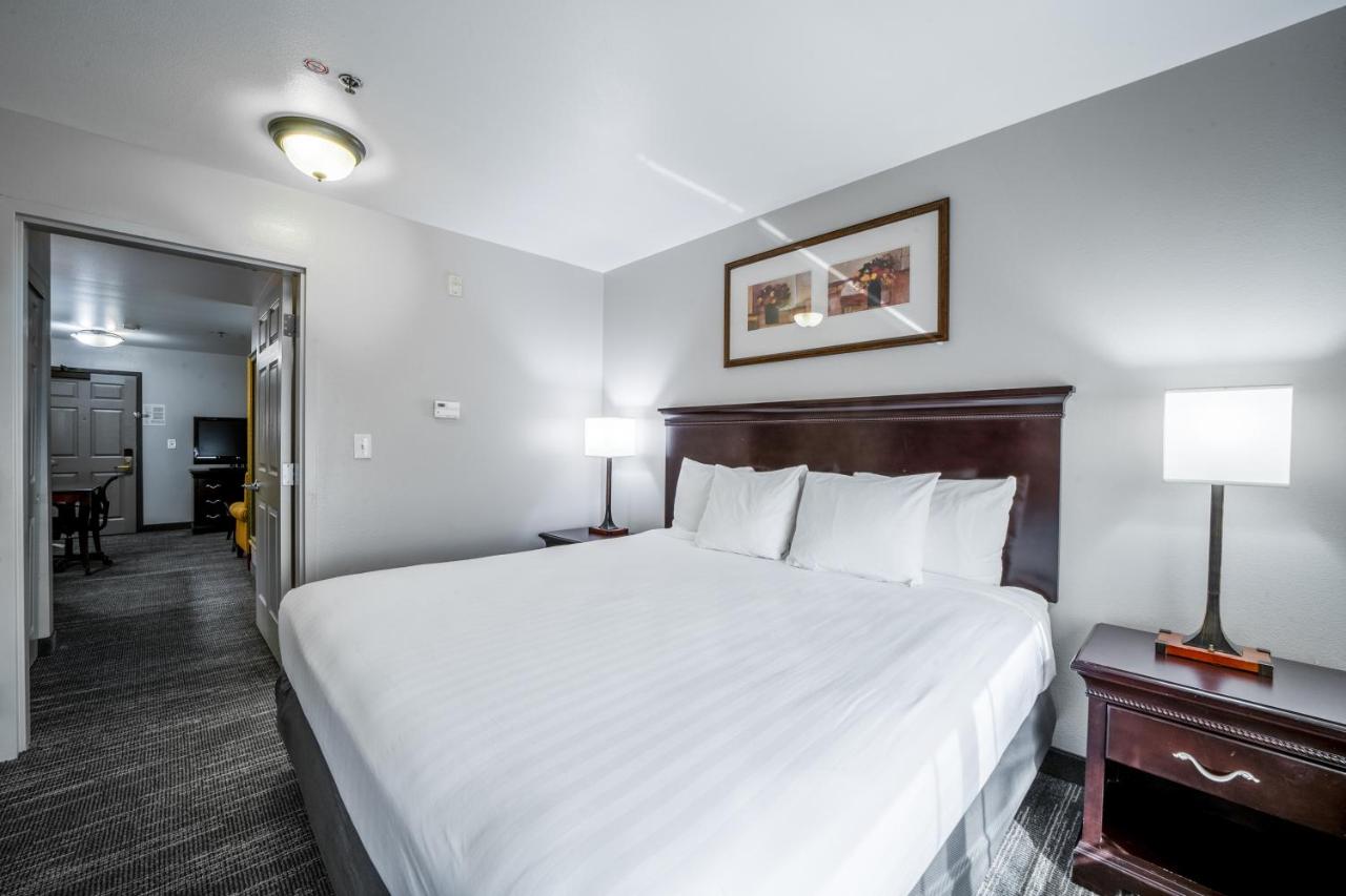 King One-Bedroom Suite at Country Inn & Suites by Radisson, Ontario at Ontario Mills, CA