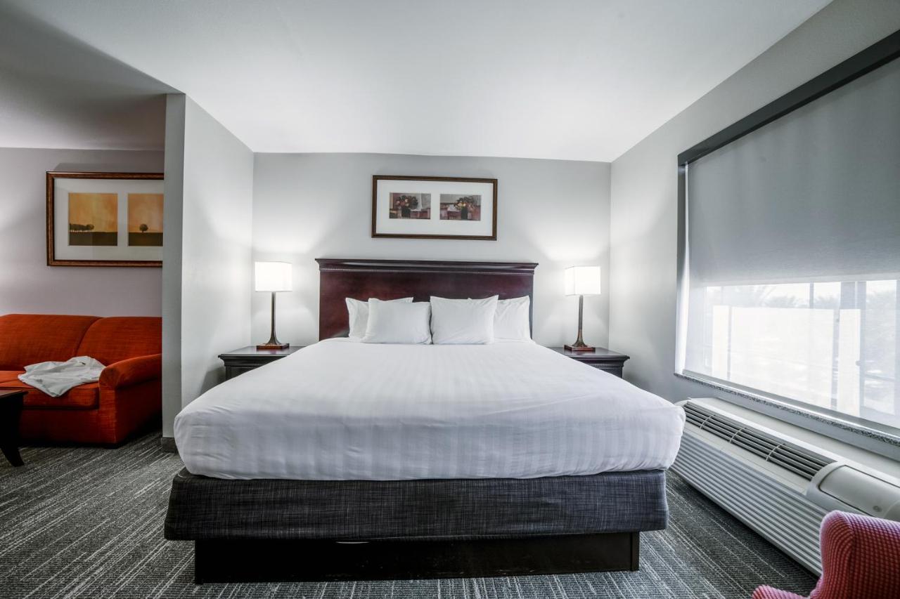 King Studio Suite at Country Inn & Suites by Radisson, Ontario at Ontario Mills, CA