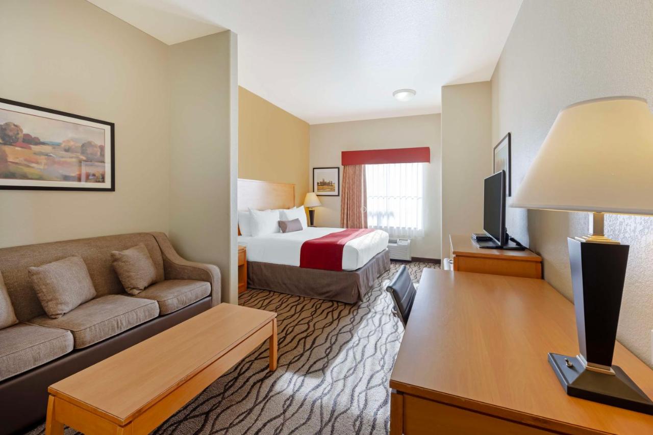 | Best Western Plus Guymon Hotel & Suites