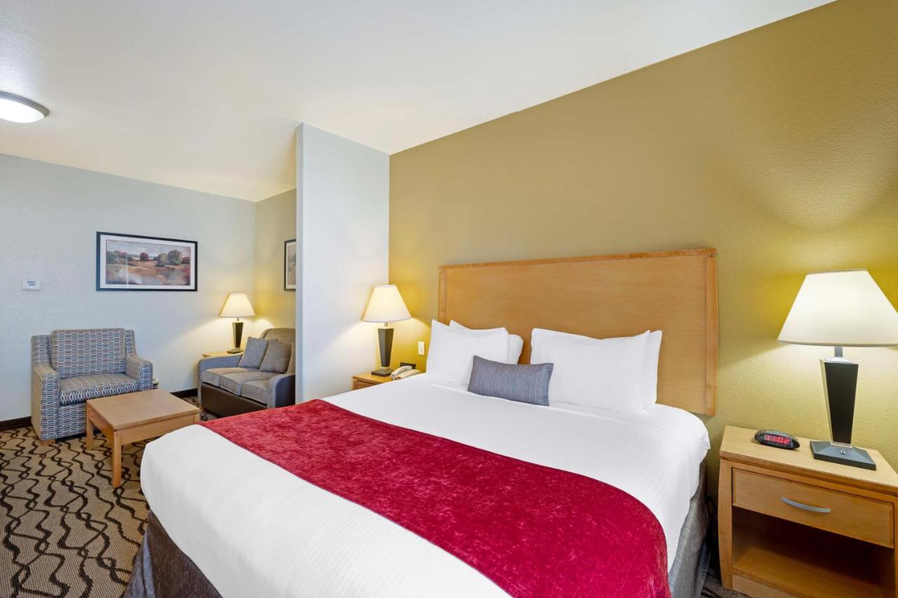 | Best Western Plus Guymon Hotel & Suites