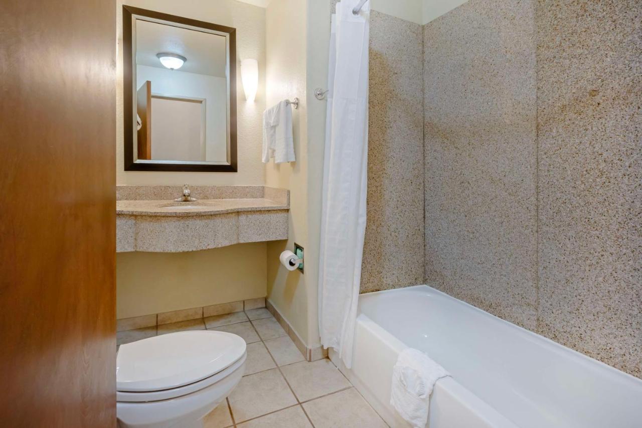 | Best Western Plus Guymon Hotel & Suites