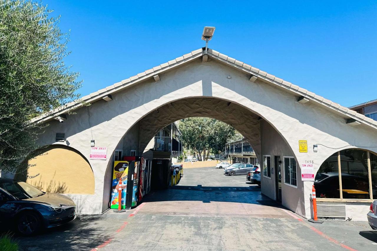 | Rodeway Inn Lemon Grove San Diego East