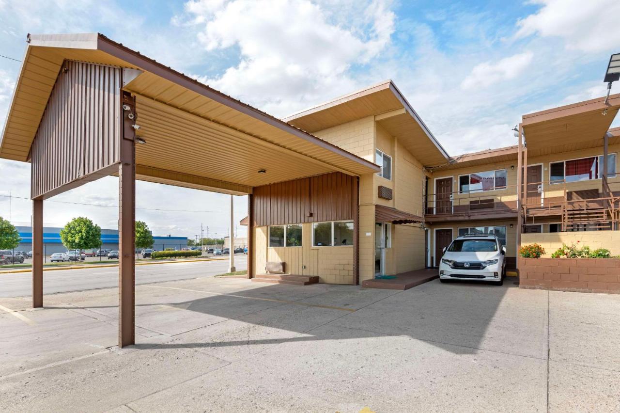  | Rodeway Inn Terre Haute