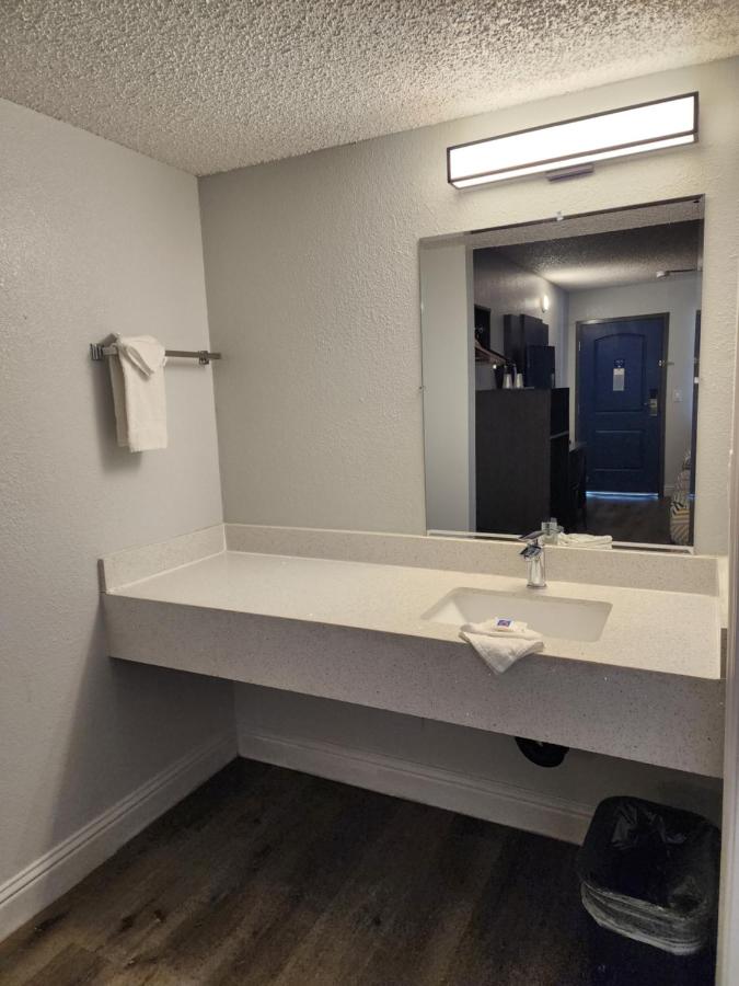 | Motel 6 Sacramento, CA - Natomas
