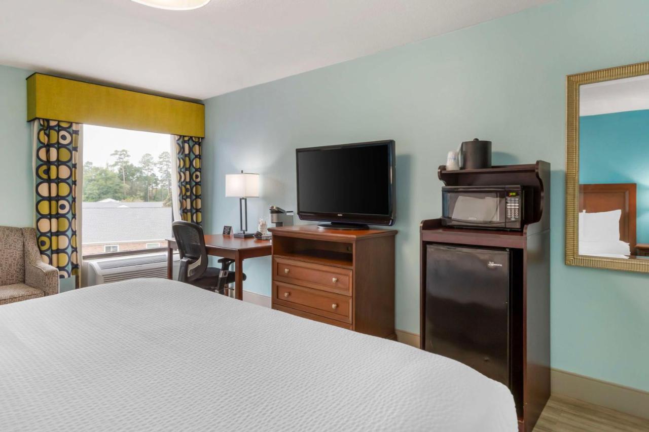 King Room - Disability Access/Non-Smoking at Best Western Plus Myrtle Beach @ Intracoastal