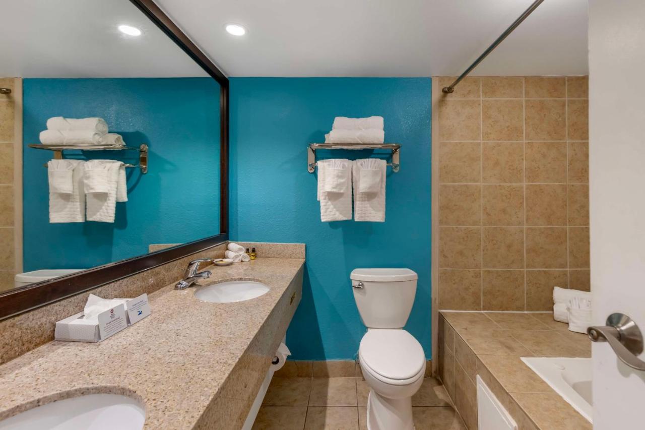 Executive King Room - Non-Smoking at Best Western Plus Myrtle Beach @ Intracoastal