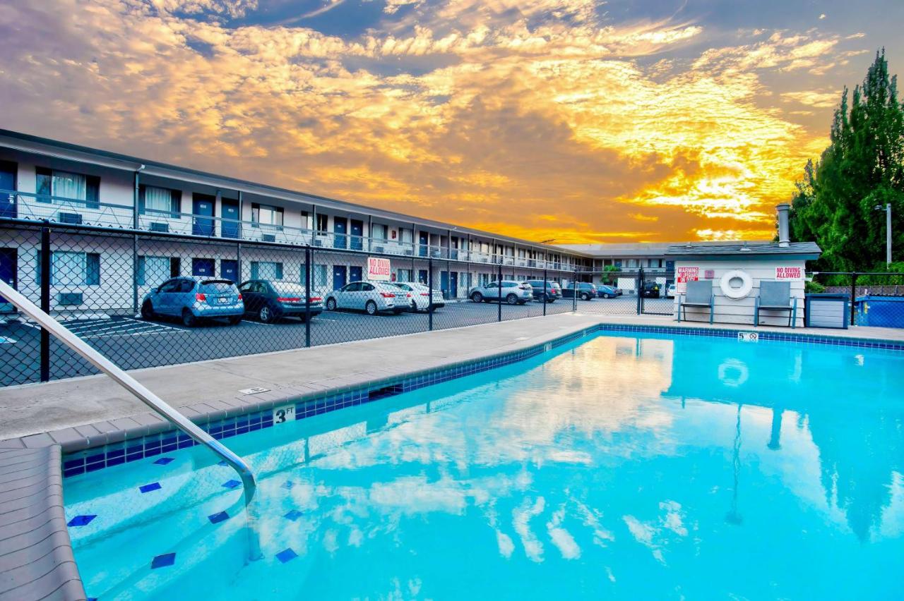  | Motel 6-Salem, OR - Expo Center