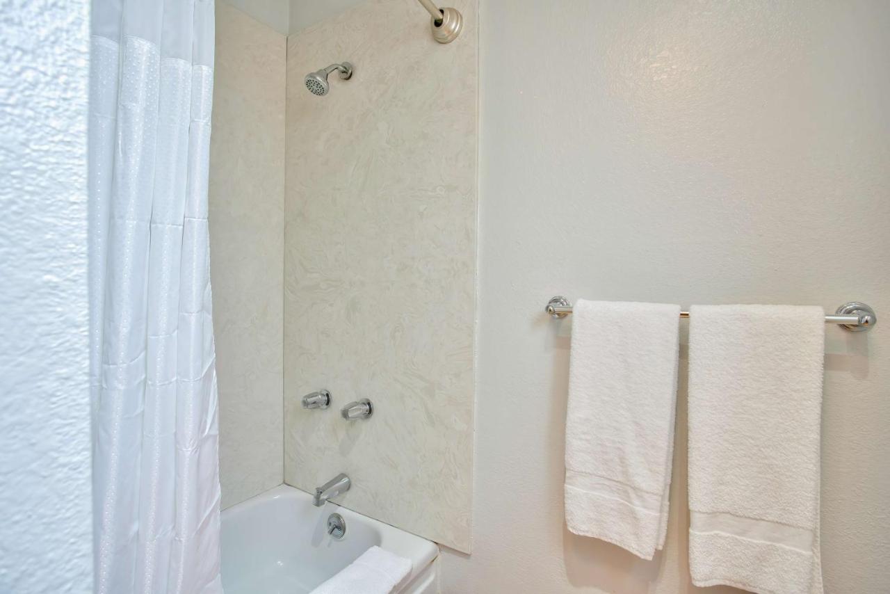  | Motel 6-Salem, OR - Expo Center
