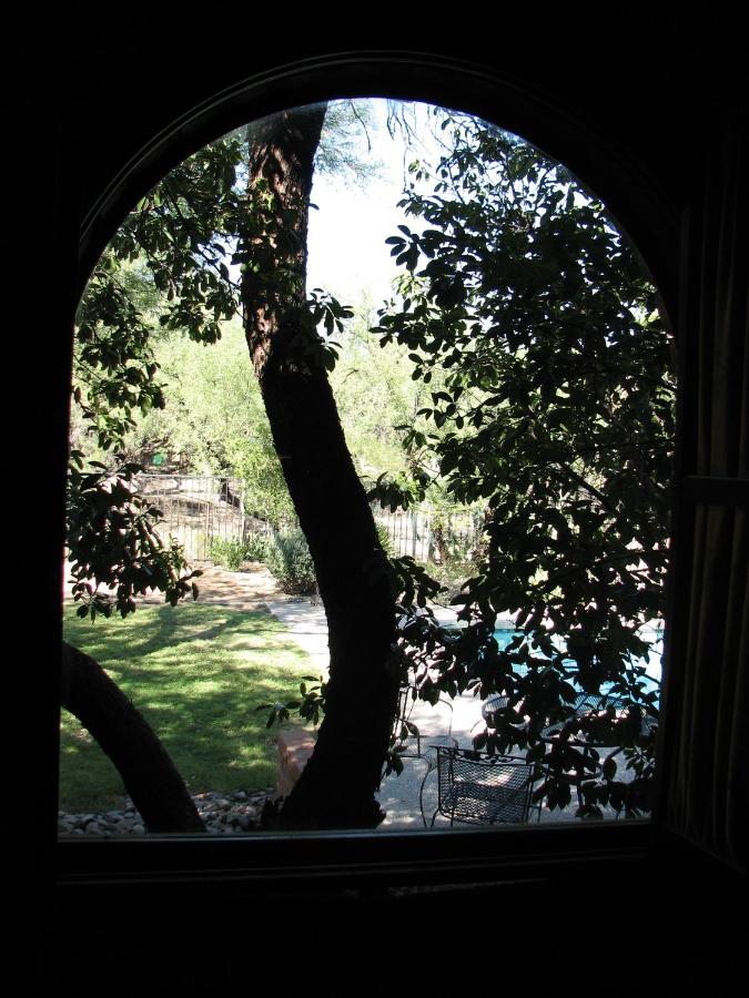 | Desert Trails Bed & Breakfast