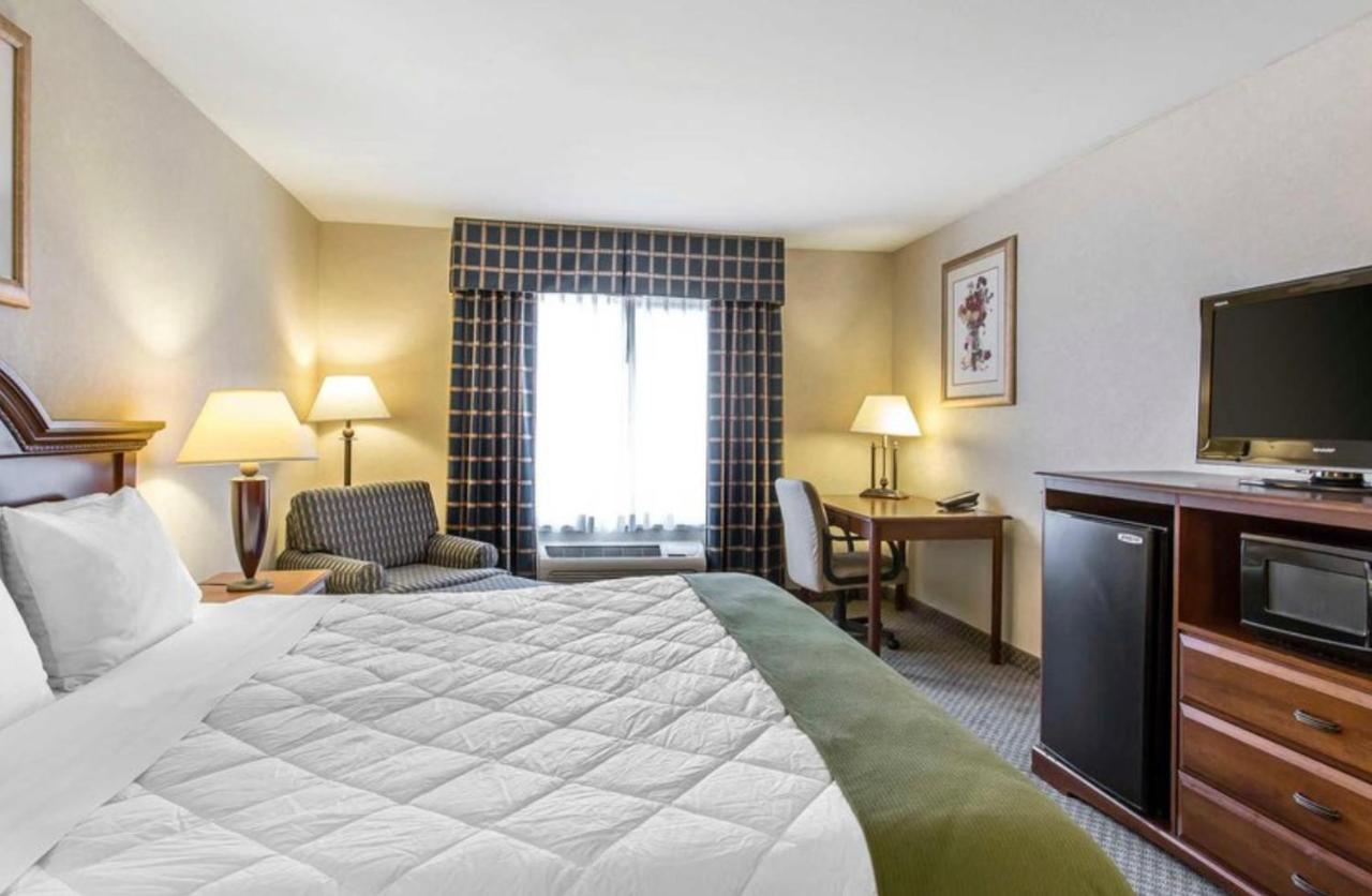 | Oasis Inn and Suites Joshua Tree -29 Palms