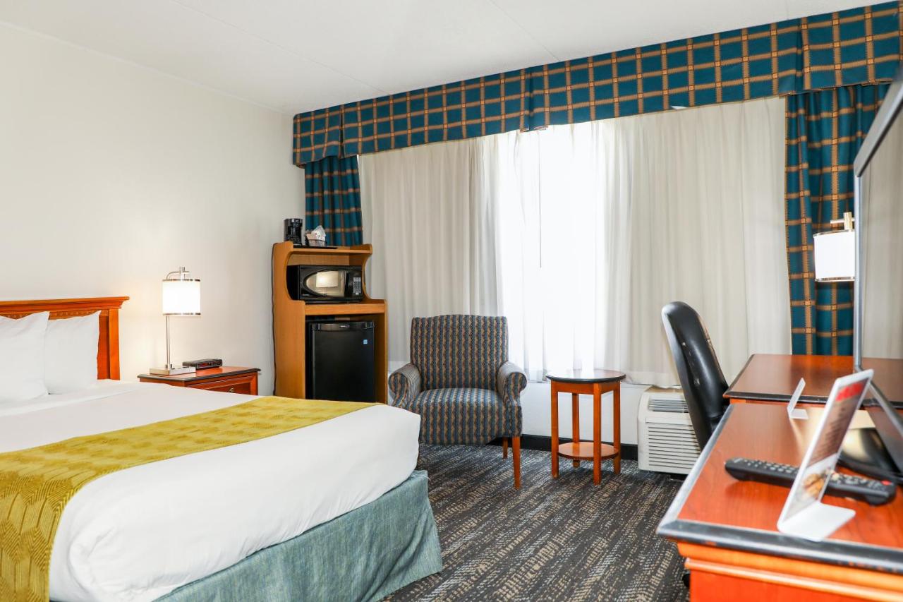 Double Room - Non-Smoking at Ramada by Wyndham Cumberland Downtown