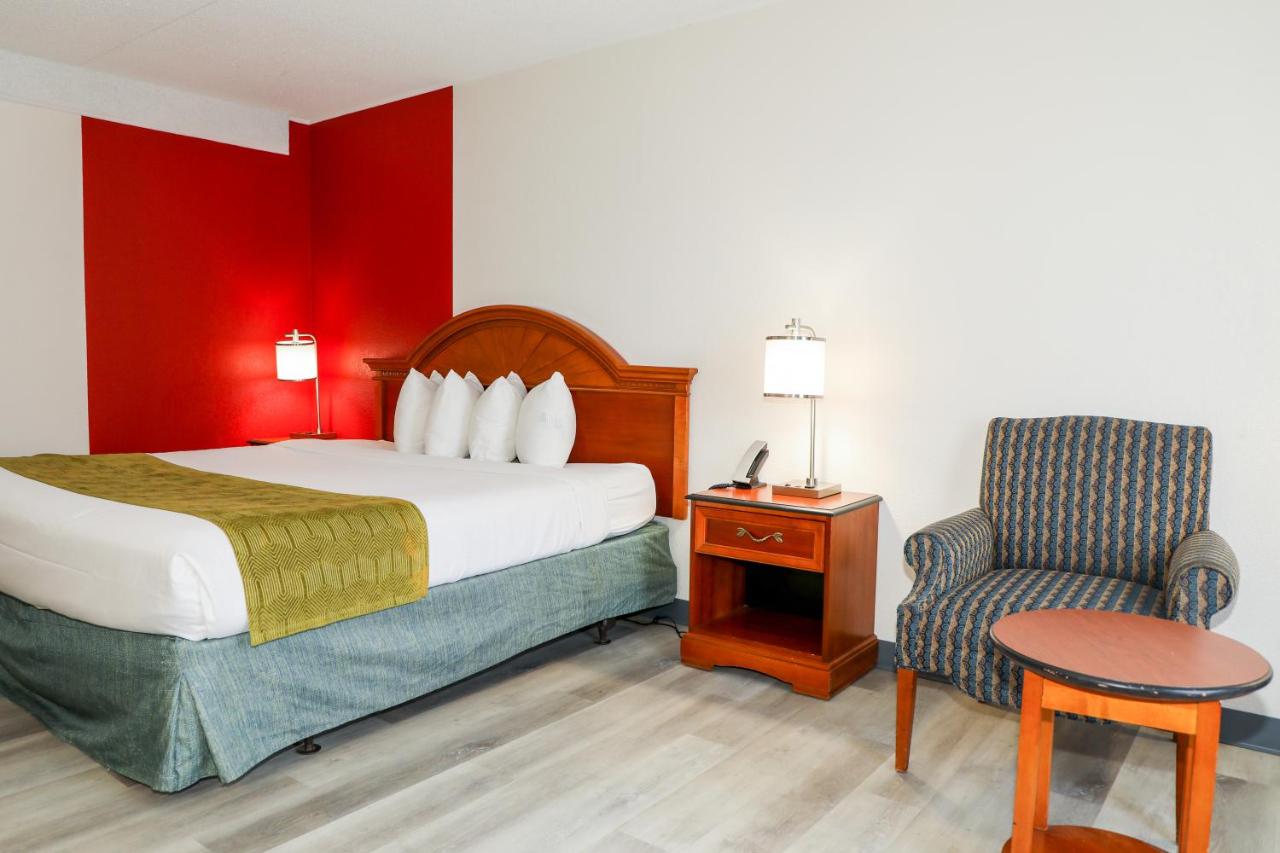 Double Room - Non-Smoking at Ramada by Wyndham Cumberland Downtown