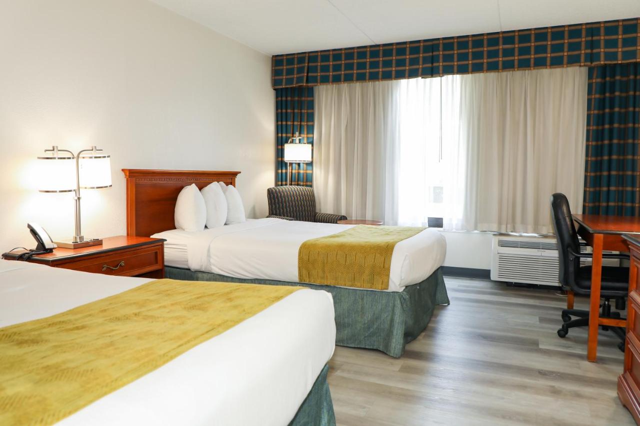 Double Room with Two Double Beds - Non-Smoking at Ramada by Wyndham Cumberland Downtown