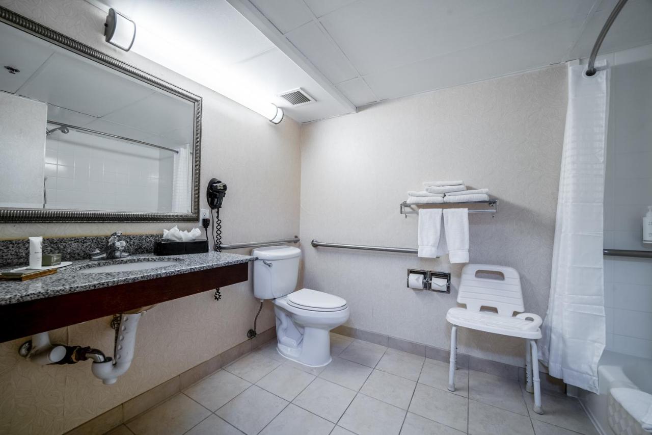 Studio King Suite - Disability Access/Non-Smoking at Country Inn & Suites by Radisson, Ontario at Ontario Mills, CA
